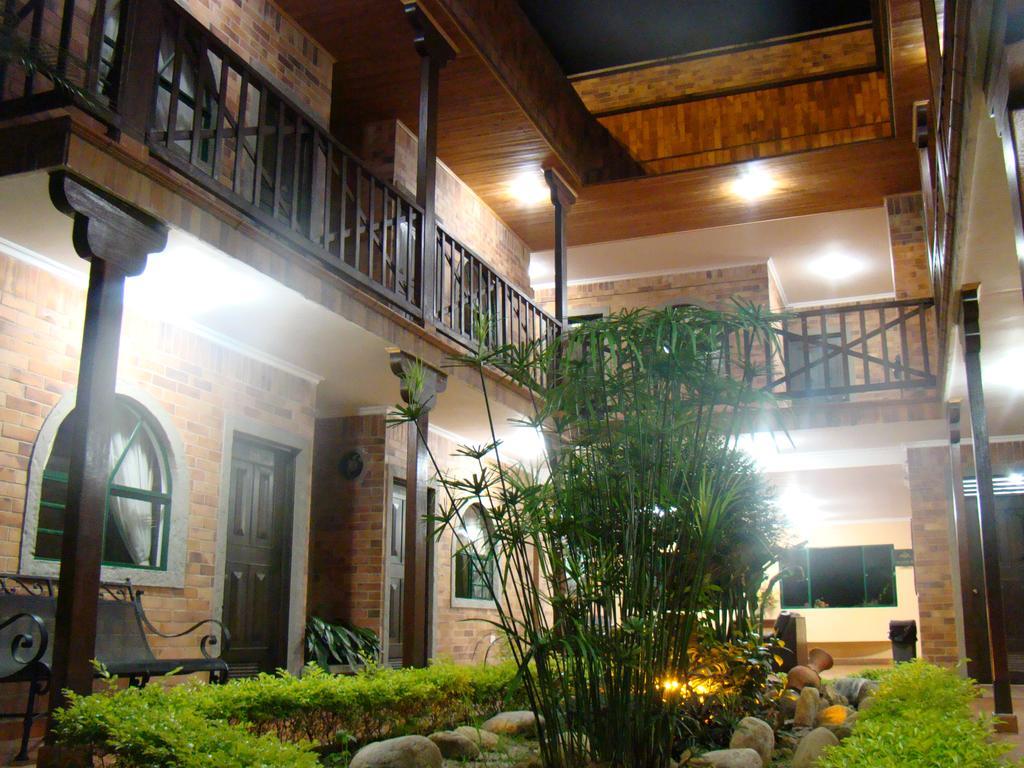 Hotel Palmera Real Bucaramanga Extérieur photo